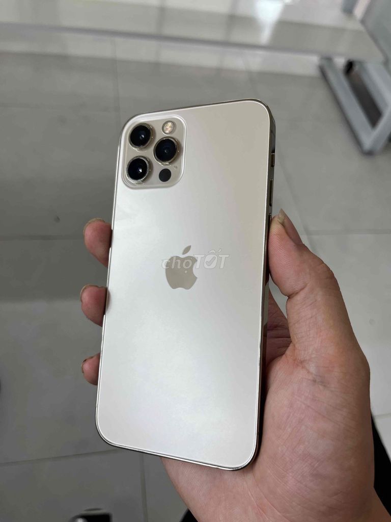 iPhone 12 Pro 128GB Vàng VNA. Mua bán Điện thoại tại Thị xã Hương Trà Thừa Thiên Huế được đăng bởi Hoàng nam hai hình 1