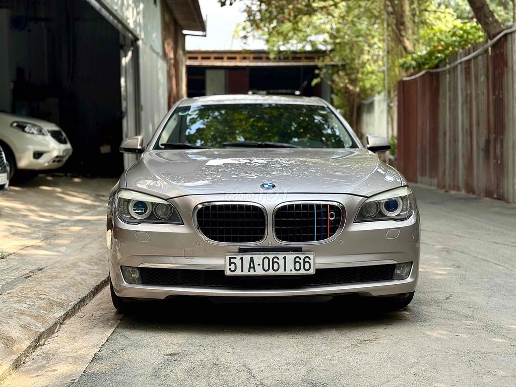 BMW 7 Series 2009 F02 new model dkld 2011. Mua bán Ô tô tại Quận Tân Phú Tp Hồ Chí Minh được đăng bởi Lê Băng Vinh hình 3