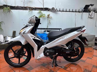 Honda Future 125 2025 Trắng 1643 km. Mua bán Xe máy tại Huyện Hóc Môn Tp Hồ Chí Minh được đăng bởi Đinh Phương Nam
