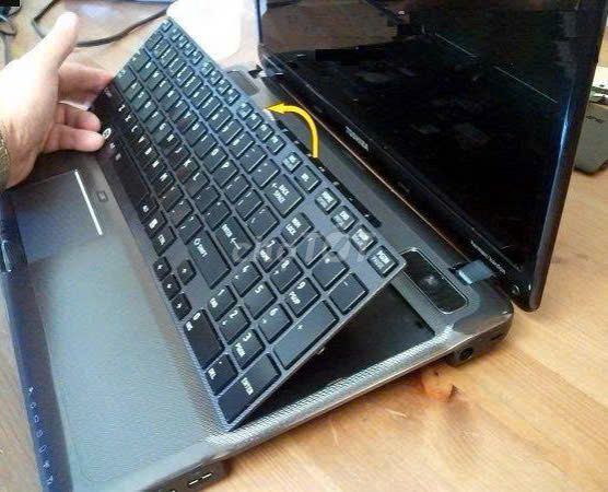 Dịch Vụ Thay Bàn Phím Laptop Chuẩn Zin . Dịch vụ tại Quận Thanh Khê Đà Nẵng được đăng bởi Đức Nho I Sửa chữa Macbook I Surface I Laptop hình 1