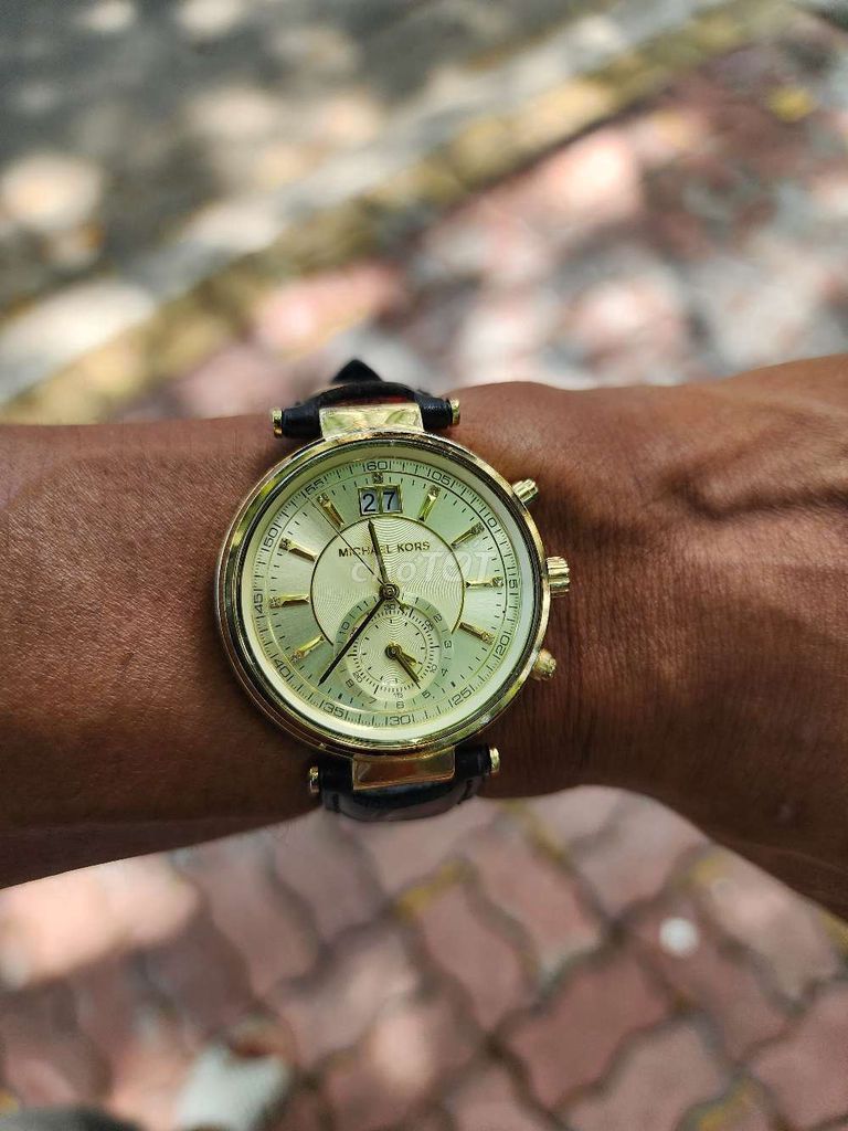 Michael Kors 42mm Vàng Dây da Ronda Thụy Sĩ. Mua bán Đồng hồ tại Huyện Đất Đỏ Bà Rịa - Vũng Tàu được đăng bởi Nguyễn duy học hình 1