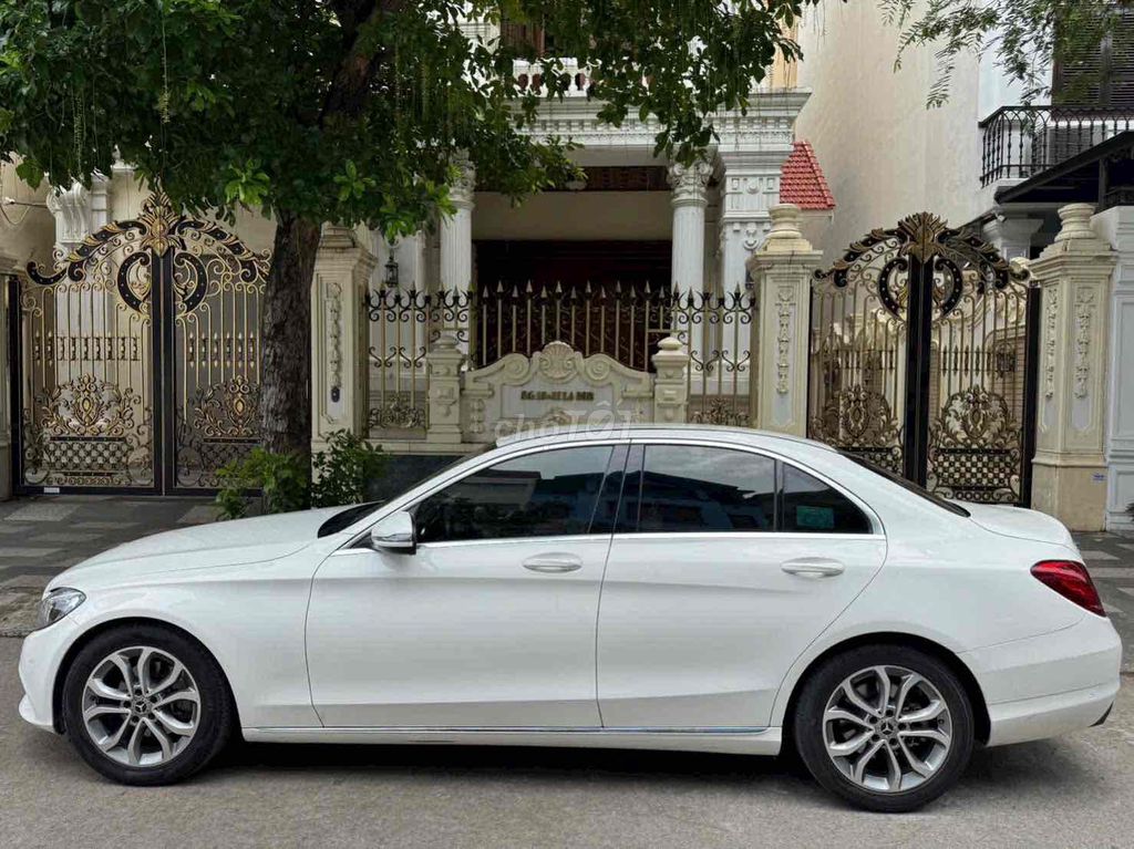 Mercedes Benz C Class 2018 C200 - 60000 km. Mua bán Ô tô tại Quận Ngô Quyền Hải Phòng được đăng bởi thức híp hình 1