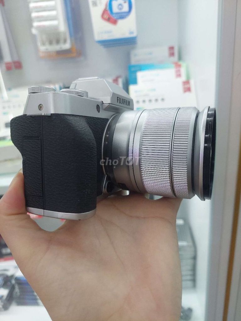 Fujifilm X-T200 kèm Lens XC 16-50 OIS II. Mua bán Máy ảnh, Máy quay tại Quận 1 Tp Hồ Chí Minh được đăng bởi Thanh Thanh hình 2
