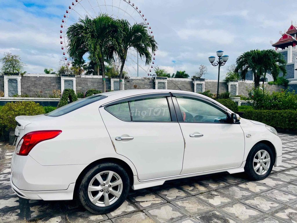 Nissan Sunny 2017 1.5 XV Premium - 65000 km