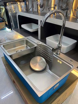 thanh lý 5 combo chậu đúc cao cấp kết hợp vòi nl. Mua bán Thiết bị vệ sinh, nhà tắm tại Quận Cẩm Lệ Đà Nẵng được đăng bởi Tổng kho buôn sĩ Sen Vòi nội thất Đà Nẵng