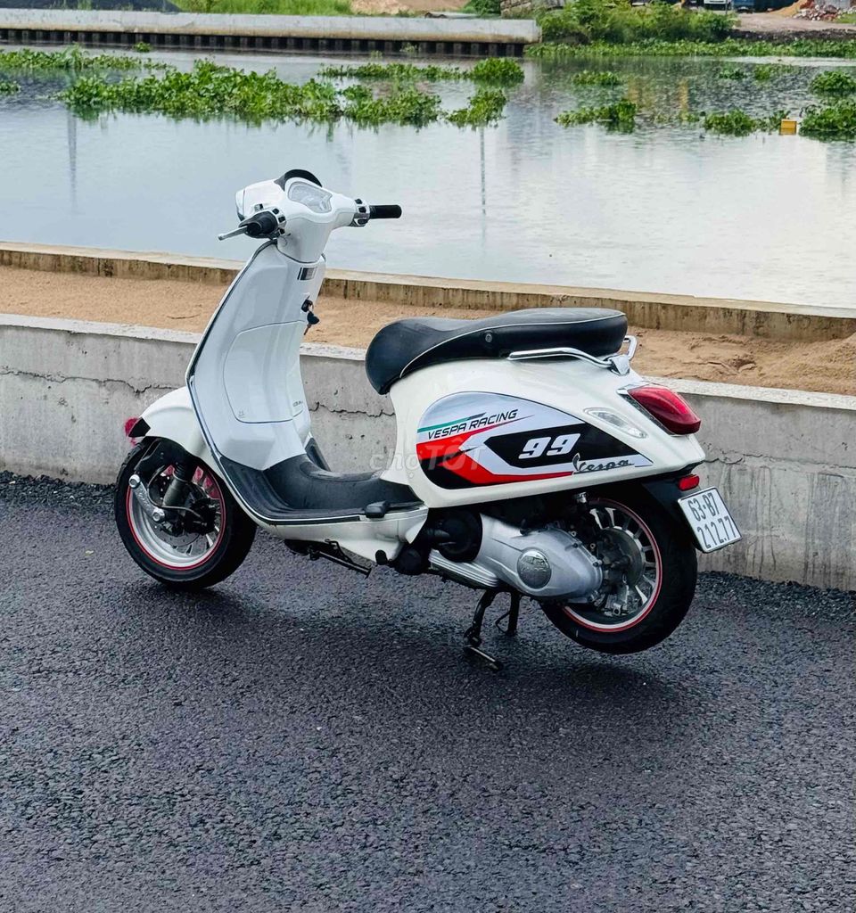 Piaggio Vespa Sprint 2016 3vie Trắng xe zin 9 chủ. Mua bán Xe máy tại Quận Gò Vấp Tp Hồ Chí Minh được đăng bởi CHXM 86 chuyên bán xe trả góp hình 6