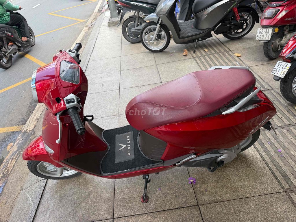 Xe máy điện VinFast Vento S Đỏ 2.000 Km