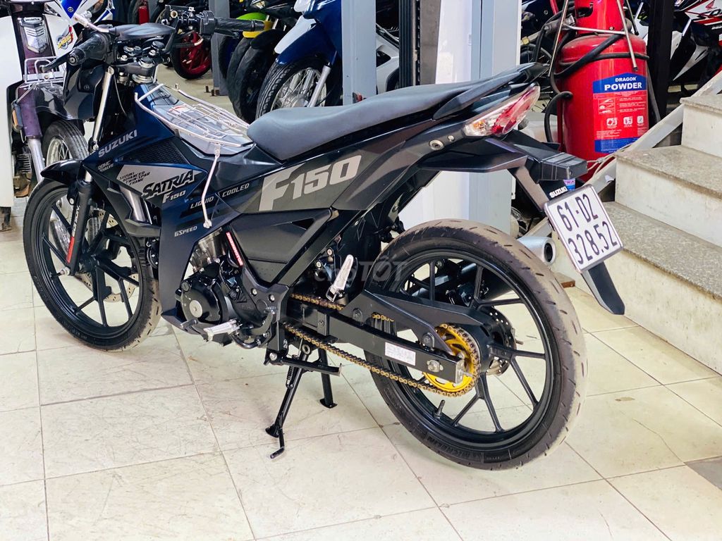 XE MÁY THỊNH PHÁT - SATRIA 150 XANH ĐEN SIÊU LƯỚT. Mua bán Xe máy tại Quận Bắc Từ Liêm Hà Nội được đăng bởi XE MÁY THỊNH PHÁT XE LƯỚT GIÁ RẺ hình 2