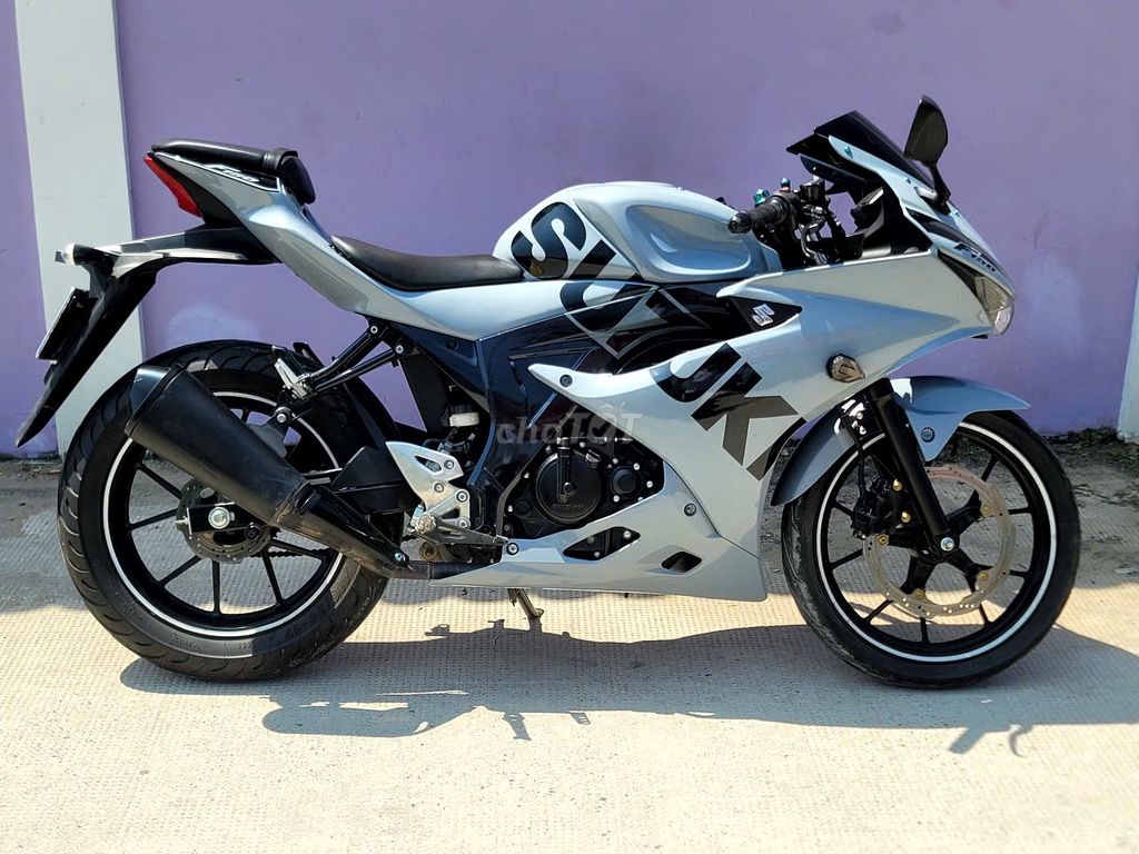 GSX R150 XÁM ĐEN