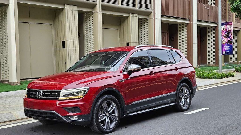 Volswagen Tiguan model 2020 Allspace đi ít 24k km. Mua bán Ô tô tại Quận 7 Tp Hồ Chí Minh được đăng bởi Lê Thành Autolink hình 2