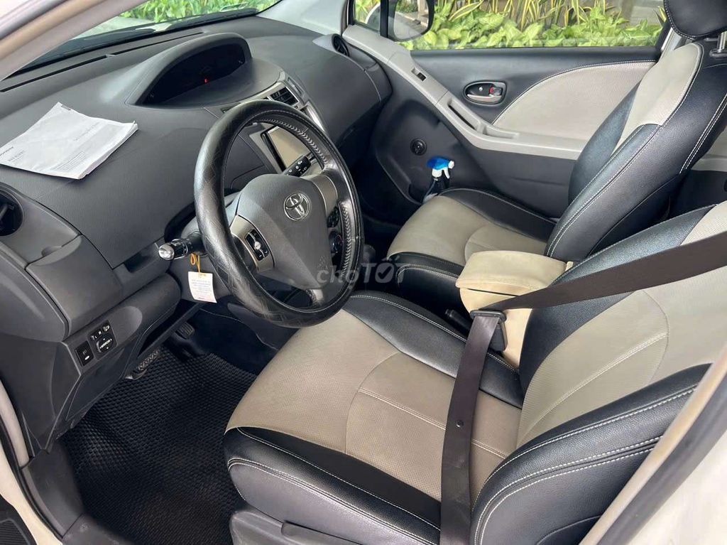 Toyota Yaris màu Trắng. Mua bán Ô tô tại Quận 12 Tp Hồ Chí Minh được đăng bởi TRƯƠNG THÀNH PHÚ hình 6