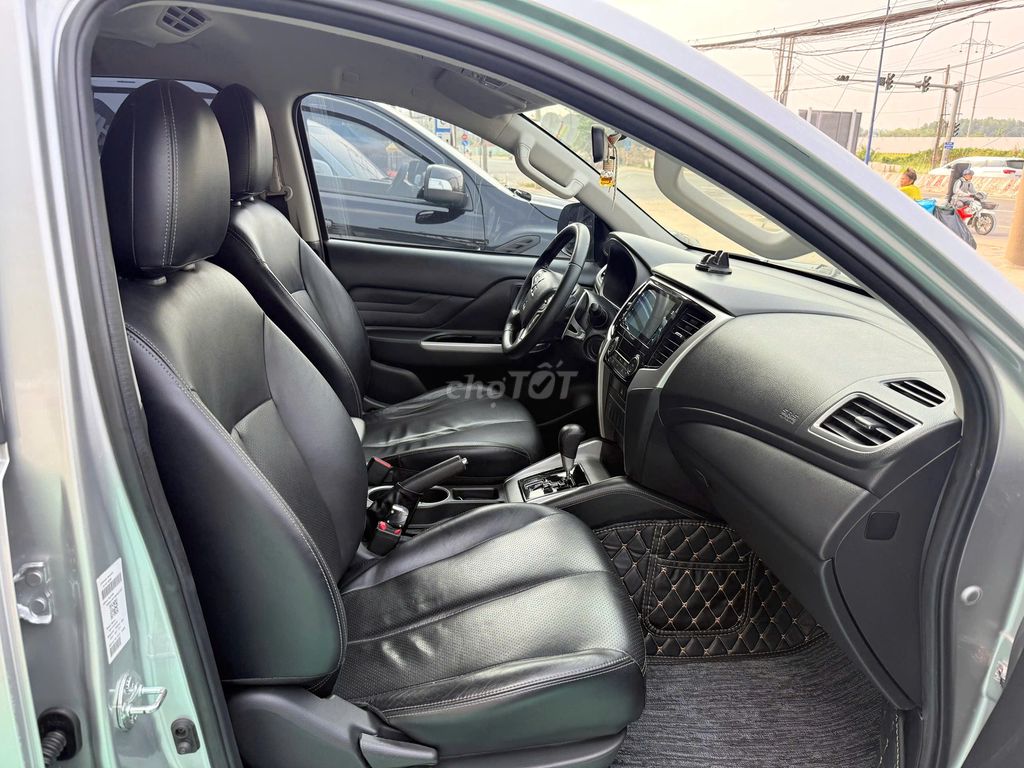 Mitsubishi Triton 2021 4x2 AT Mivec Premium. Mua bán Ô tô tại Thành phố Buôn Ma Thuột Đắk Lắk được đăng bởi Ô Tô Thiên Hải  hình 6