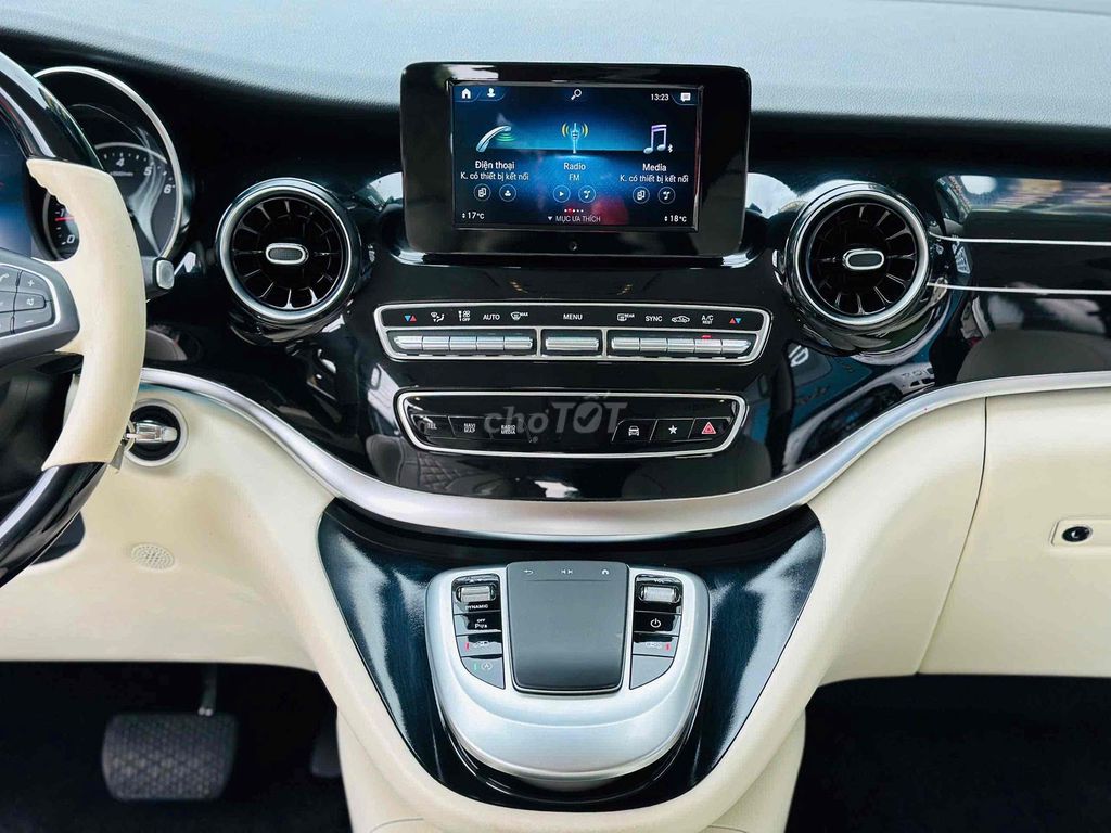 Mercedes Benz  V250 Up full maybach model 2022. Mua bán Ô tô tại Quận 8 Tp Hồ Chí Minh được đăng bởi Hồng Phúc hình 20