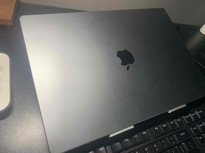 Macbook pro 2023 16inch 16ram, ssd 1TB 12CPU 19GPU. Mua bán Laptop tại Quận Cầu Giấy Hà Nội được đăng bởi Ngô Văn Nghị