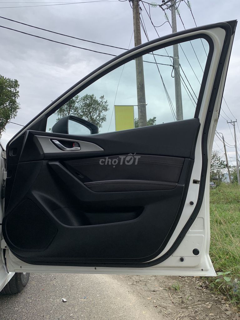 Mazda3 ĐKý cuối 2017,1 Chủ BiểnTrắng,bản Face Lift. Mua bán Ô tô tại Huyện Hòa Vang Đà Nẵng được đăng bởi Mỹ Linh hình 5