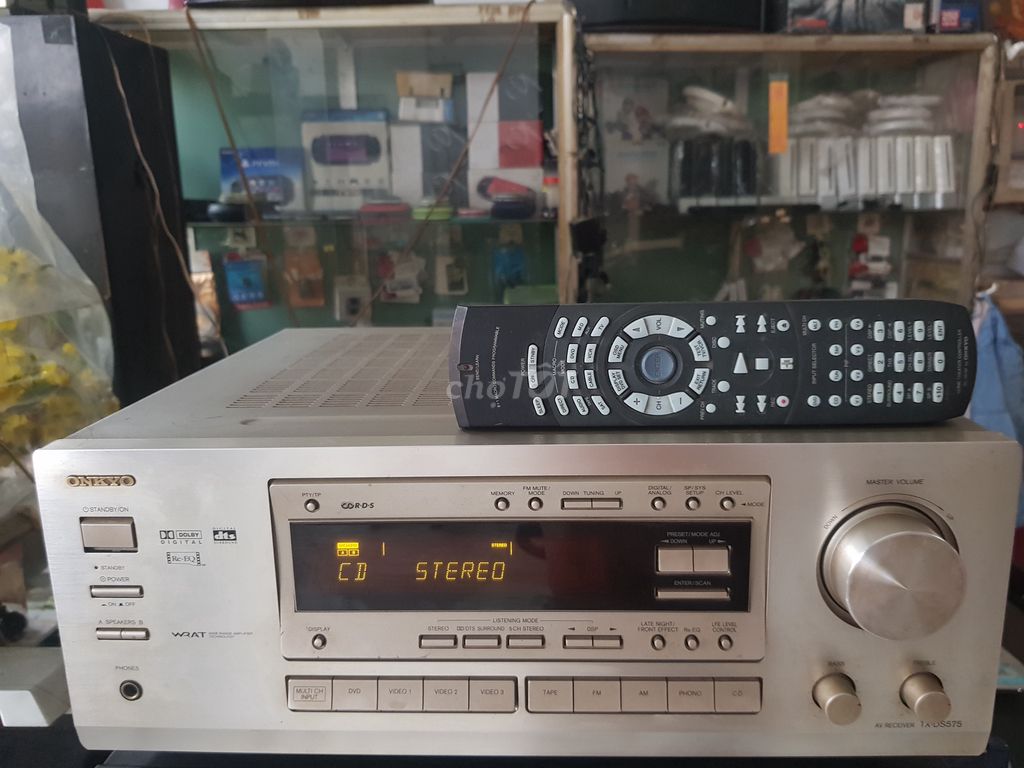 Ampli ONKYO hàng malaysia có remot sai Đ. 220 W