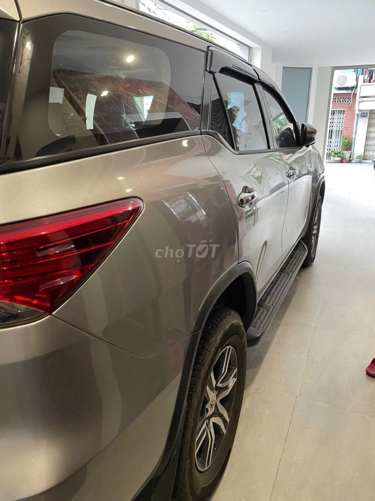 Toyota Fortuner 2018 Xăng Bạc. Mua bán Ô tô tại Quận Tân Bình Tp Hồ Chí Minh được đăng bởi Nguyễn Văn Phương hình 3