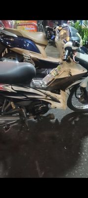 Yamaha Sirius màu Trắng