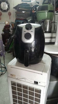 Nồi chiên ko dầu hiệu capido, còn mới, rất đẹp.