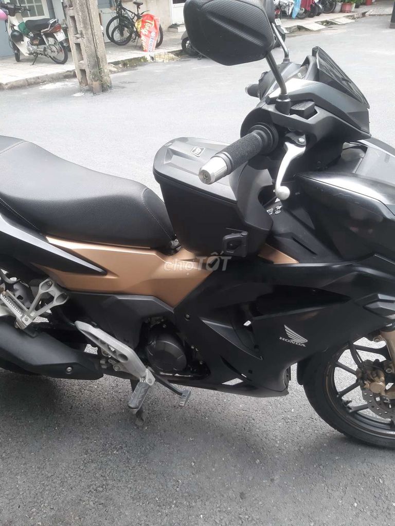 Мотоцикл Honda Winner X Черно-желтый МКПП