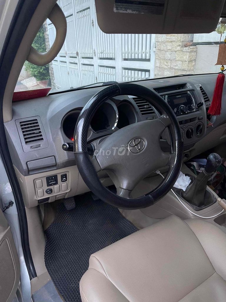 Toyota Fortuner 2009 photo 3