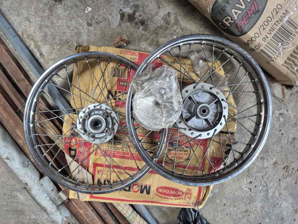 thay bánh mâm dư ra cặp bánh căm futreneo .. Mua bán Phụ tùng xe tại Quận 12 Tp Hồ Chí Minh được đăng bởi phương hình 2