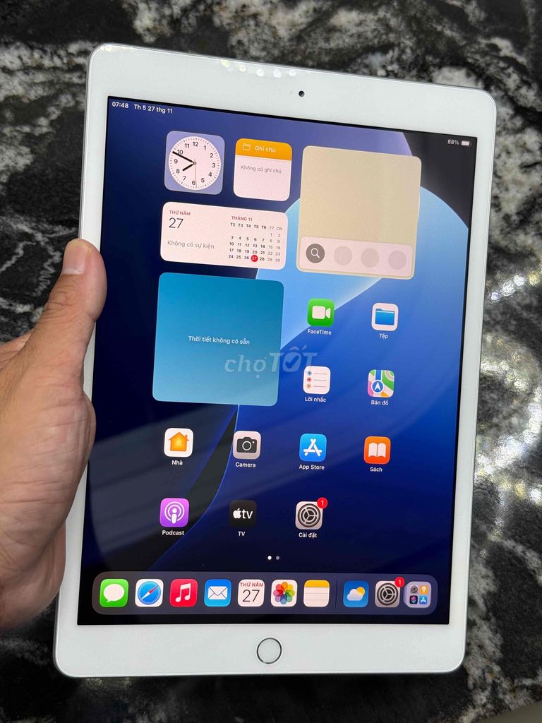 Apple iPad Gen 7 32GB Bạc 99%. Mua bán Máy tính bảng tại Quận Bình Tân Tp Hồ Chí Minh được đăng bởi Trung Nguyễn hình 1
