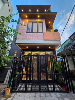 Nhà Mặt Tiền Trung Tâm Hải Châu, Hoà Cường 3Tầng full Nội Thất Luxury