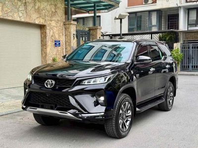 Toyota Fortuner Legende 2022 2.4 4x2 AT - 60000 km. Mua bán Ô tô tại Quận Cầu Giấy Hà Nội được đăng bởi Nguyễn Thành Trung