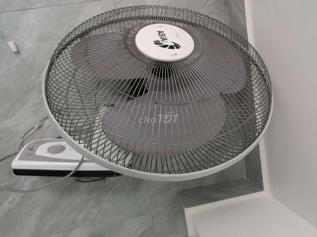 Quạt treo tường ASIA Trắng Kim loại, Nhựa. Mua bán Quạt tại Quận Lê Chân Hải Phòng được đăng bởi Nguyễn long hình 1