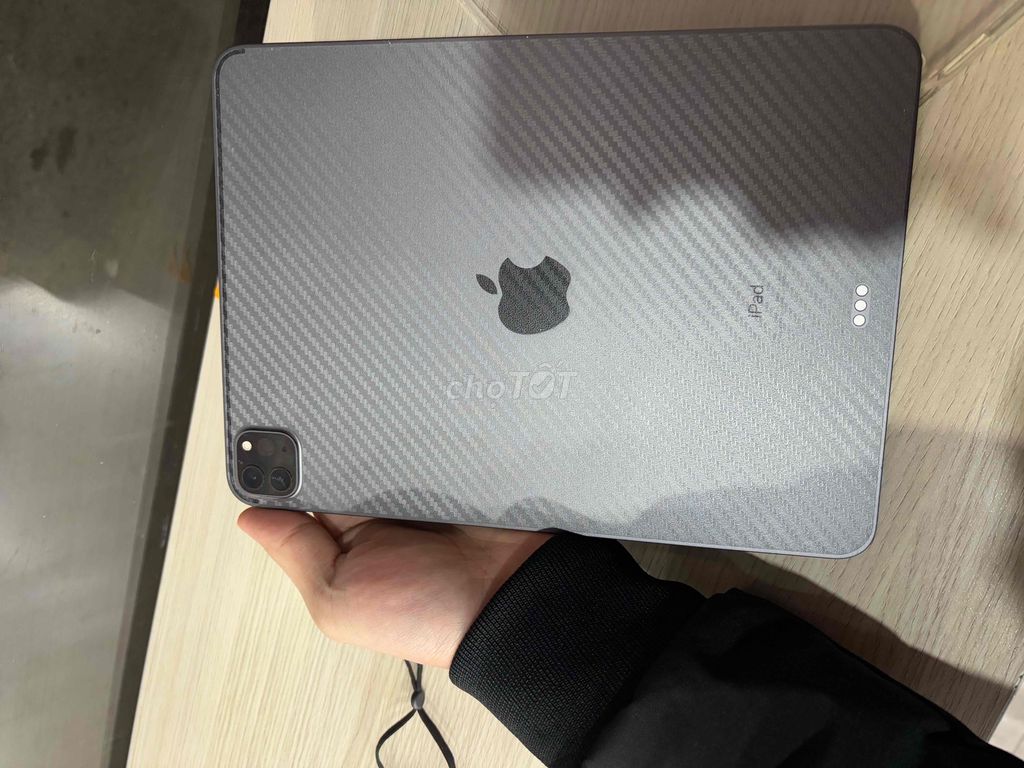 cần tiền bán gấp trong ngày ipad pro 2020 256 zin