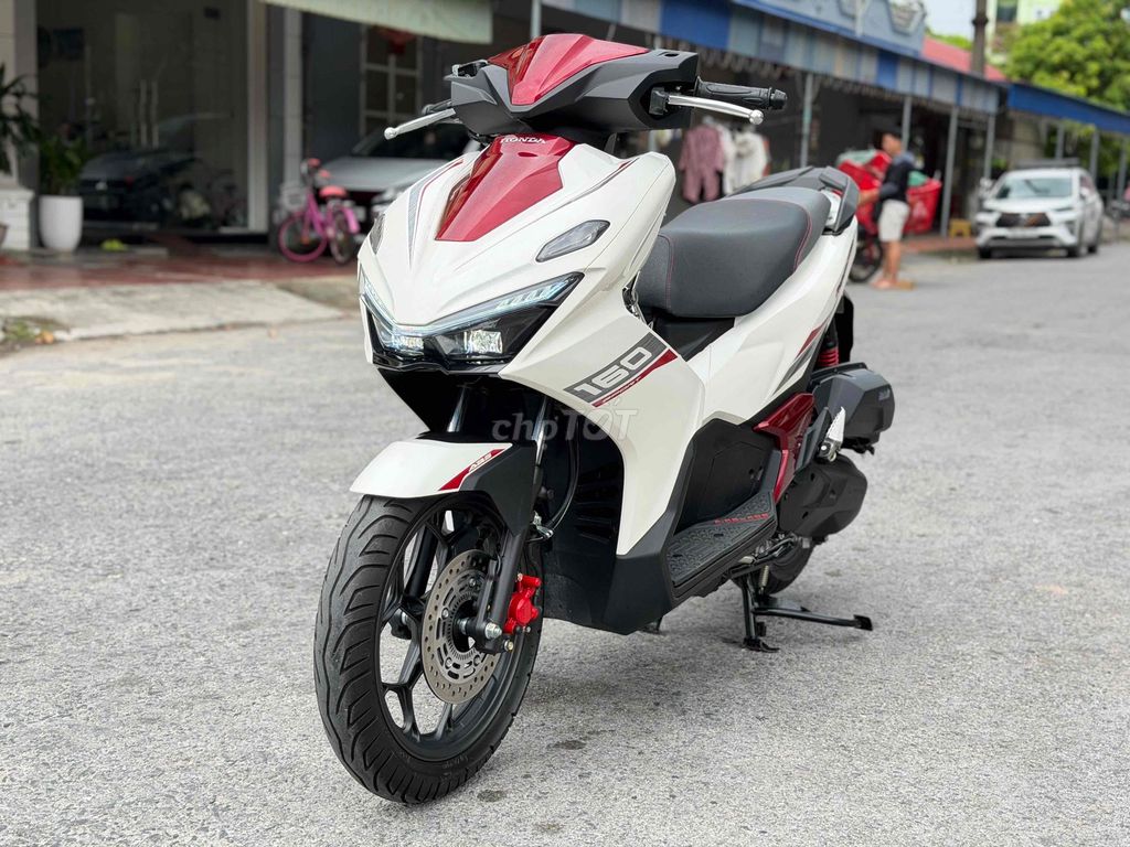 Honda Airblade 160 ABS Бело-красный 3000км