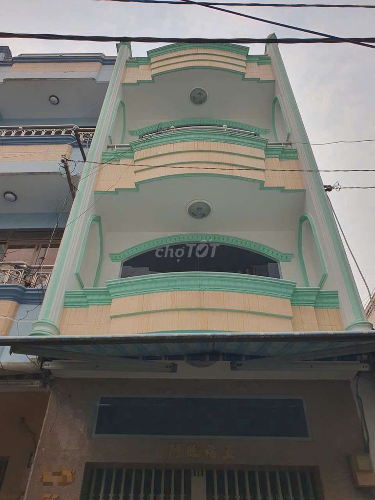 Аренда · 4 комн. · 42 м² · Quận 11, ул. Đường Hàn Hải Nguyên