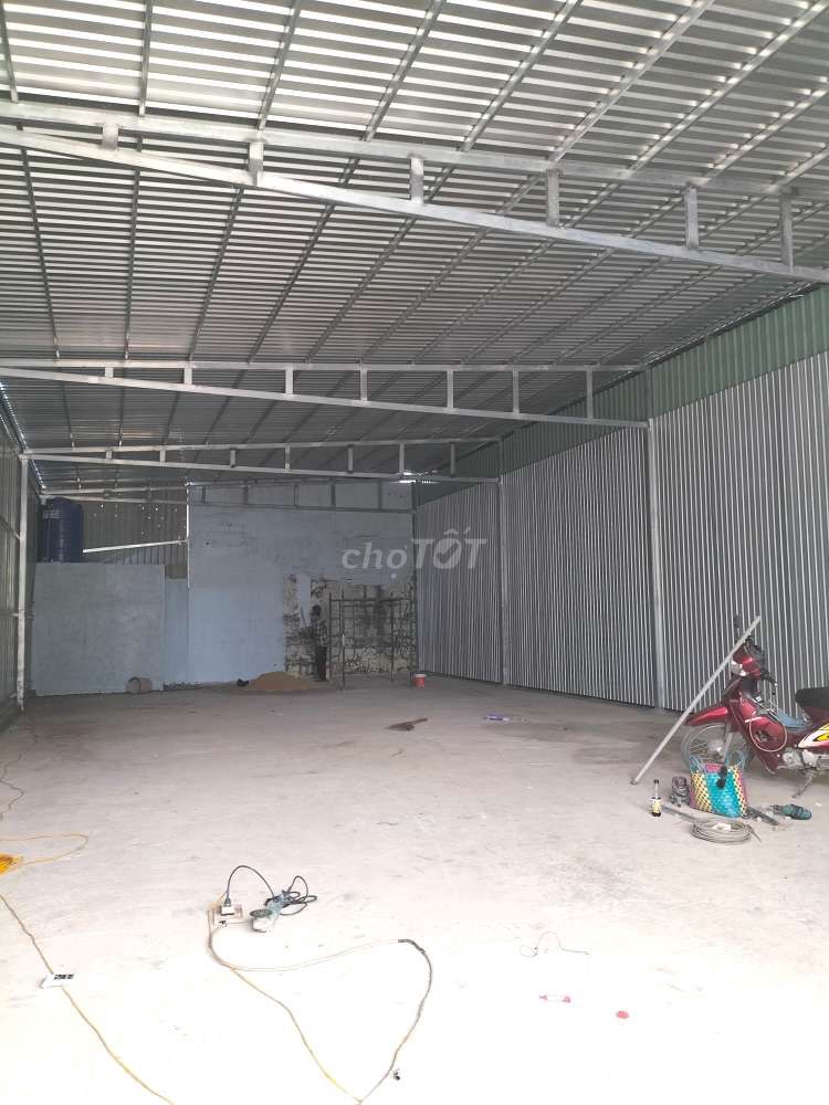 Xưởng 200m2 - Phạm Văn Sáng - XTT