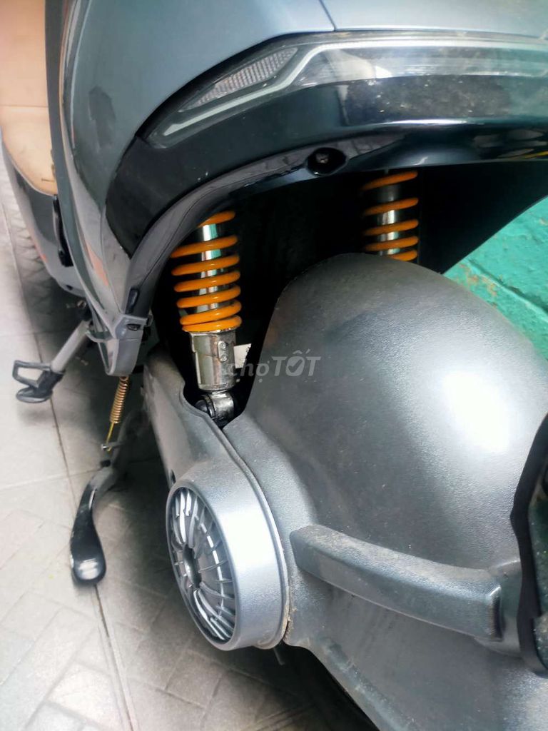 Xe máy điện Lightex Sky Pro Xám. Mua bán Xe điện tại Quận 8 Tp Hồ Chí Minh được đăng bởi Thang hình 4