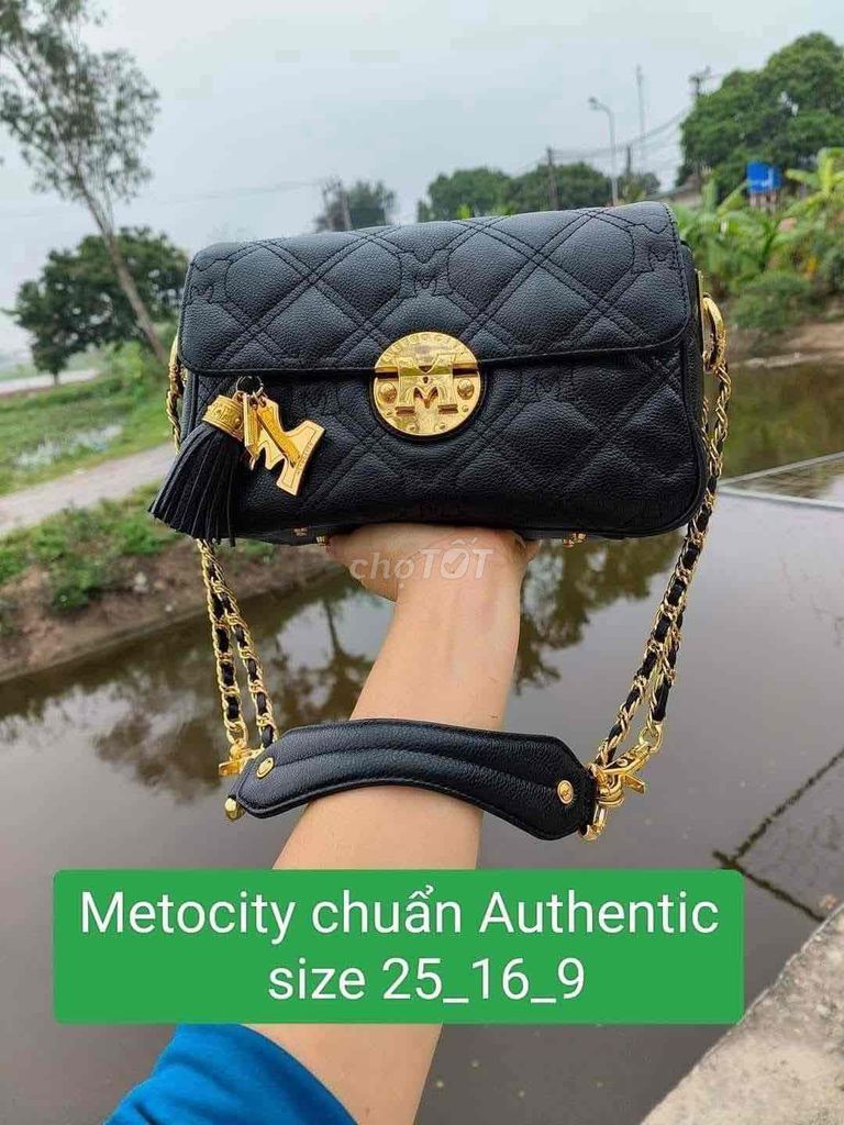 xách tay đeo vai METRO CITY size 25x16x9 cá tầ.m