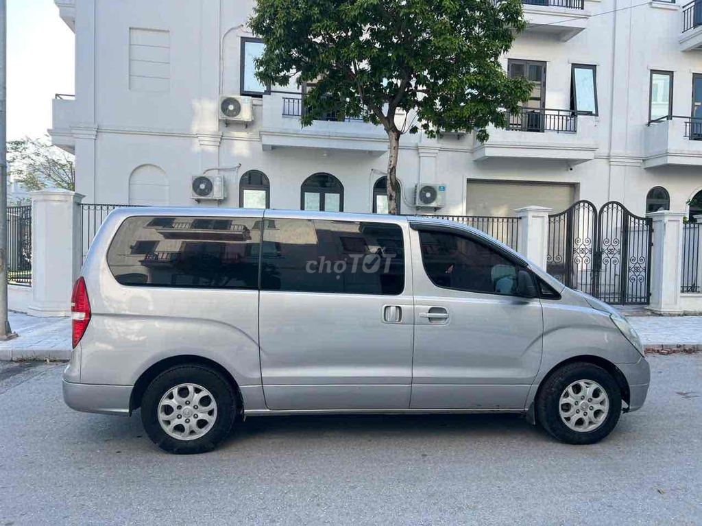 Hyundai Grand Starex 2011 - 9 chỗ. Mua bán Ô tô tại Quận Hà Đông Hà Nội được đăng bởi Hiệp Xoăn Hà Đông hình 13