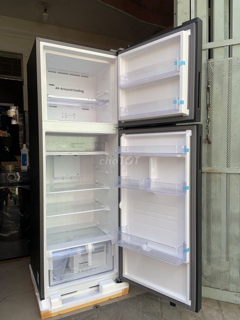 Tủ lạnh Samsung Inverter 305 lít RT31CB56248ASV