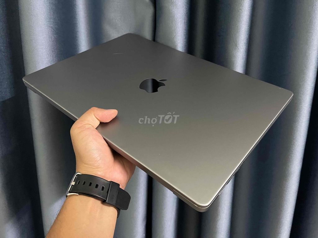 Macbook Pro 16in M1 16GB/1TB Sạc 74 lần Pin 100%