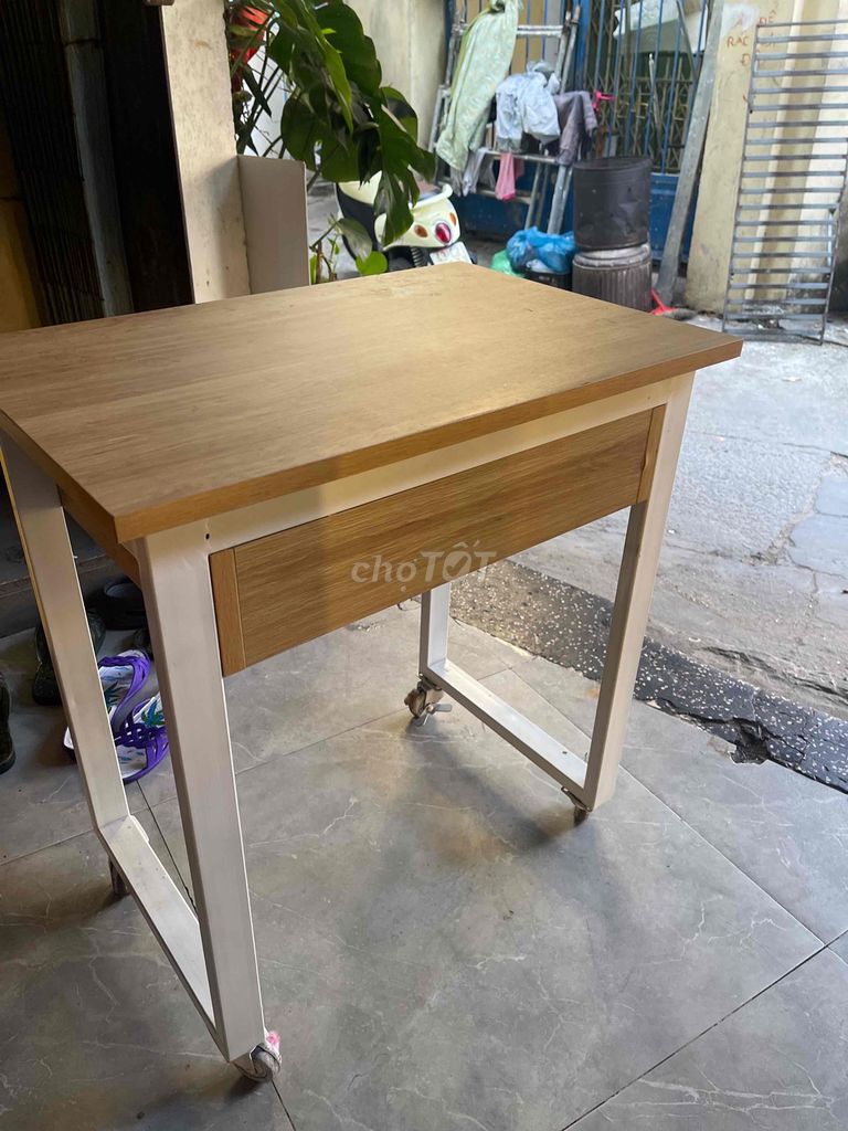 Bàn làm việc Gỗ Kim loại Nâu Trắng. Mua bán Đồ dùng văn phòng tại Quận Hải Châu Đà Nẵng được đăng bởi Nhung hình 1