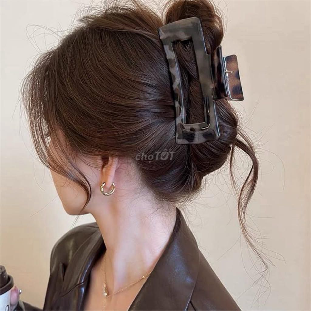 Kẹp tóc Nữ Satin, ren, ngọc trai Đa dạng. Mua bán Phụ kiện thời trang khác tại Thành phố Buôn Ma Thuột Đắk Lắk được đăng bởi Linh Nguyễn Thị Thuỳ hình 1