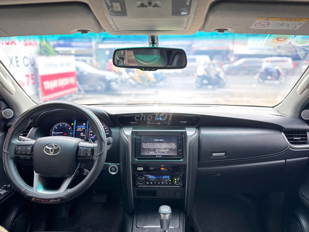 Fortuner Dầu Tự Động 2022 - 54.416 km - Còn Giảm. Mua bán Ô tô tại Huyện Hóc Môn Tp Hồ Chí Minh được đăng bởi Vũ Phong Toyota Sure Xe Cũ Chính Hãng hình 9