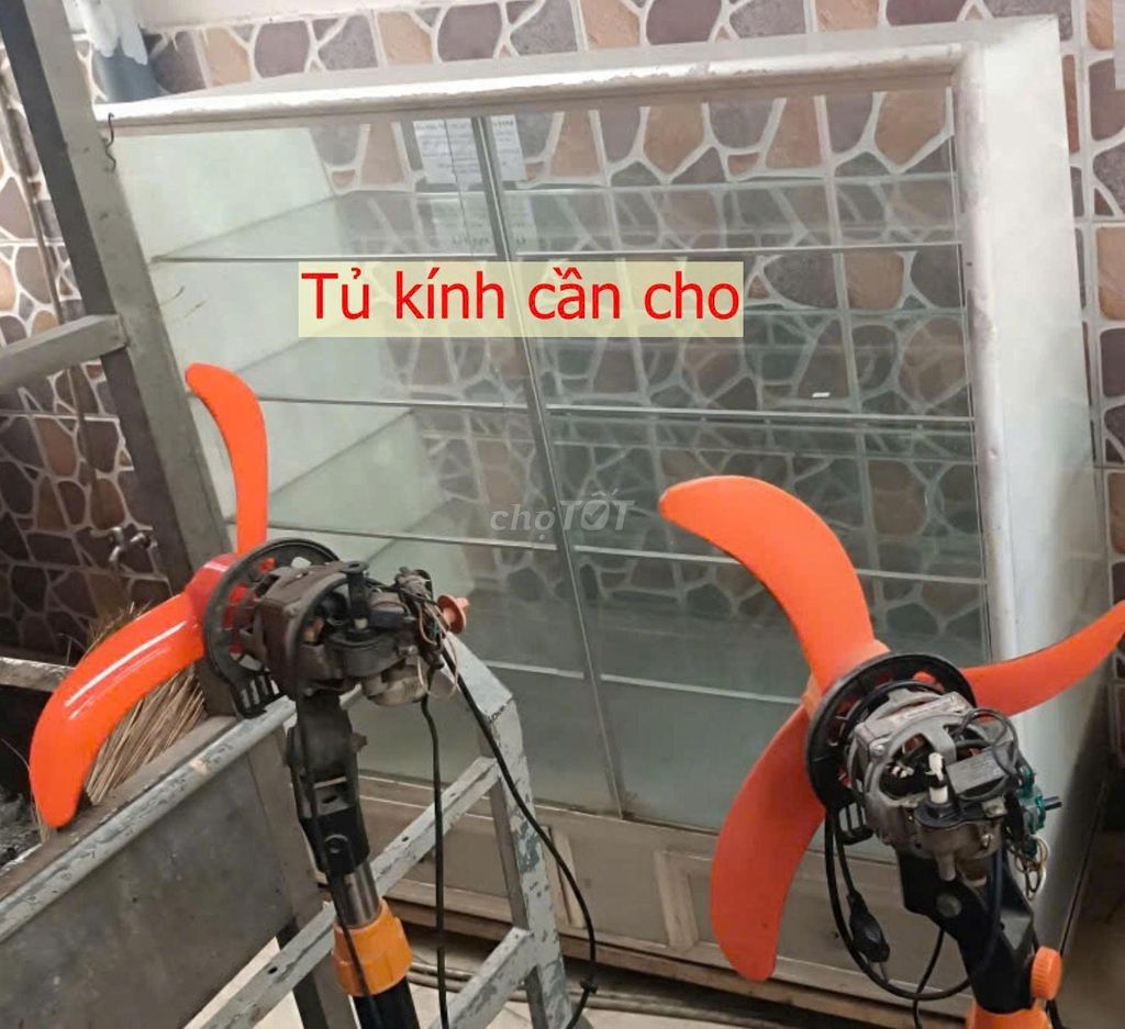 Tủ kính Kính. Mua bán Tủ, kệ gia đình tại Thành phố Biên Hòa Đồng Nai được đăng bởi Hoàng Long hình 1