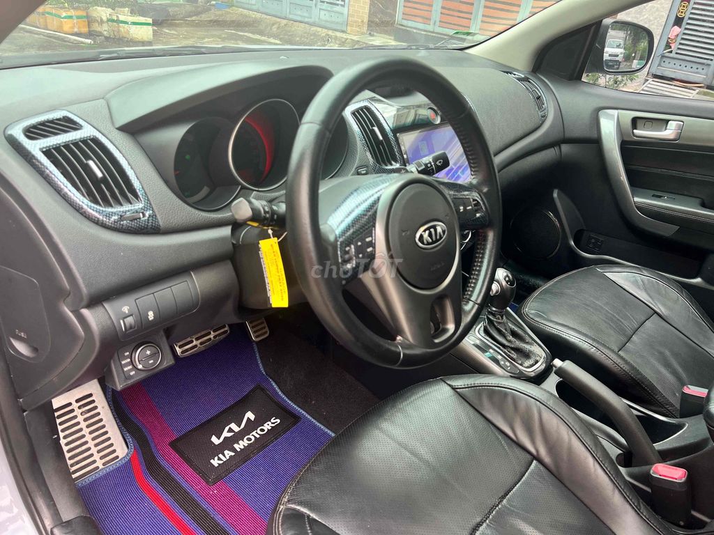 Kia Cerato Koup 2.0 AT 6 Cấp 2 cửa 5 Chỗ Rất Đẹp. Mua bán Ô tô tại Thành phố Dĩ An Bình Dương được đăng bởi Hiếu Auto Nghĩa Phát hình 11