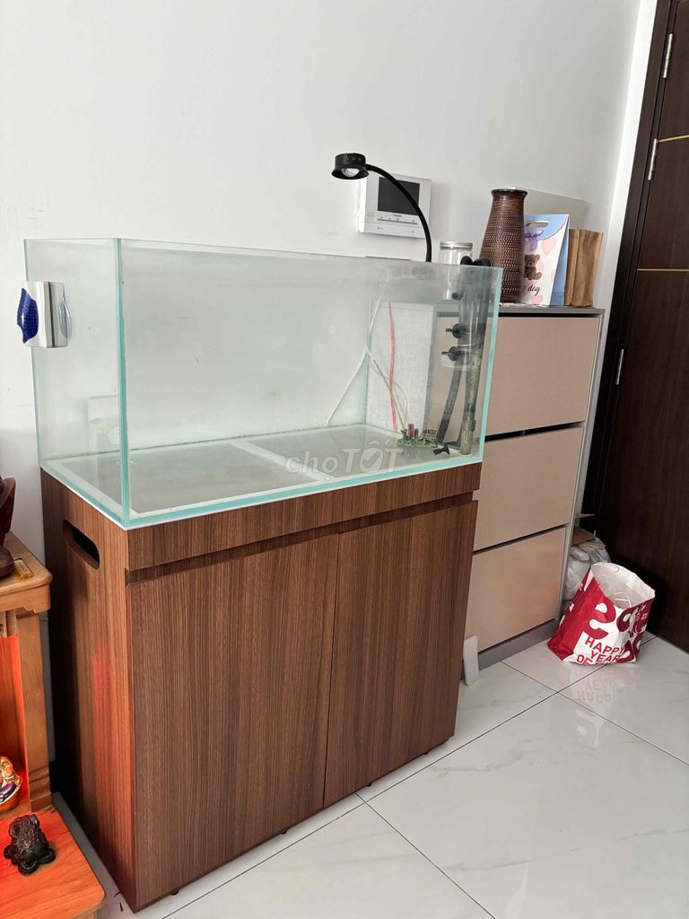 Bể cá cảnh Kính Gỗ Nâu Tràn viền. Mua bán Phụ kiện, Thức ăn, Dịch vụ tại Quận Tân Phú Tp Hồ Chí Minh được đăng bởi nguyễn thanh tùng hình 1