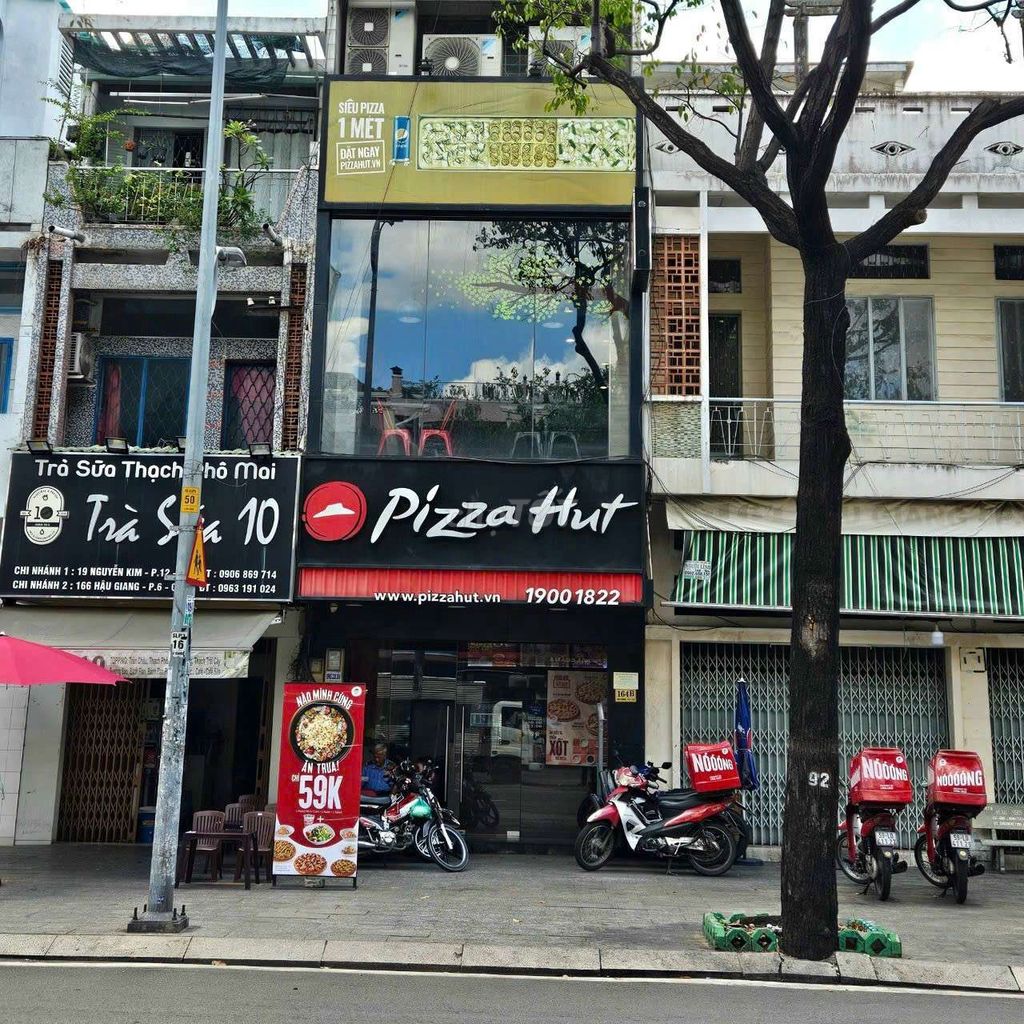 Pizza Hut chi nhánh Quận 6 tuyển nhân viên