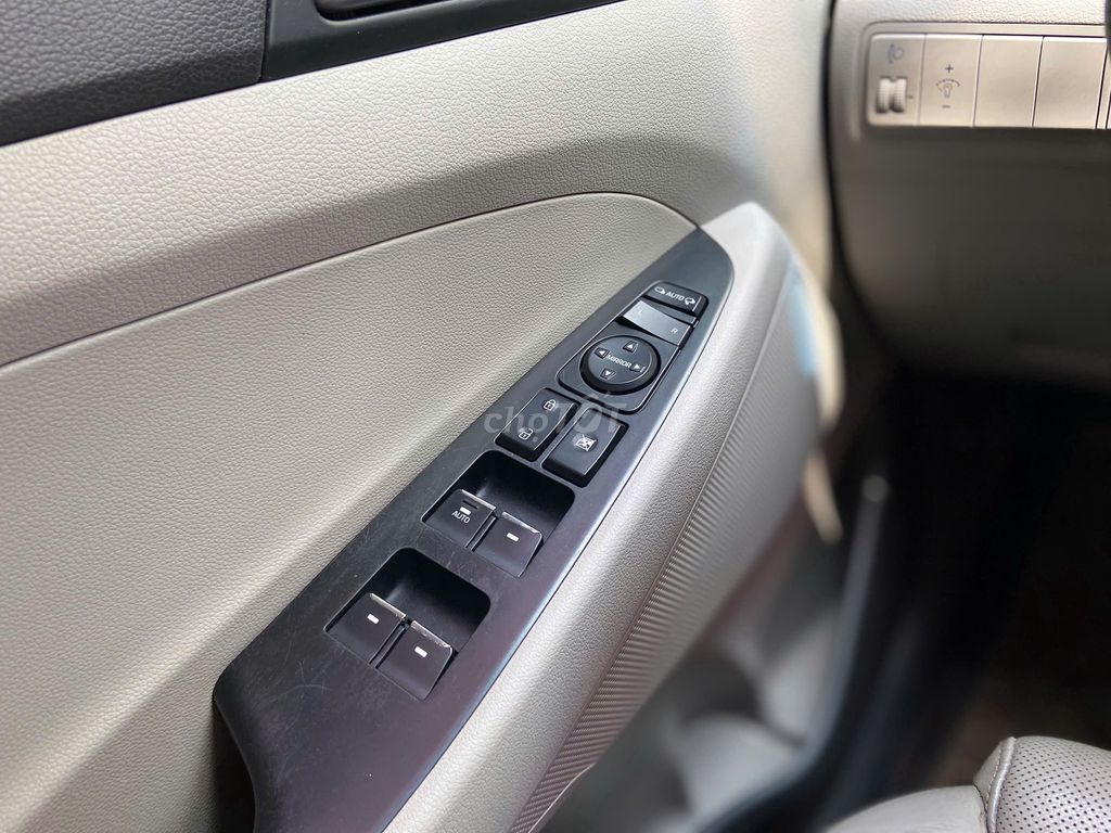 Hyundai Tucson 2015  - 88000 km. Mua bán Ô tô tại Thành phố Thuận An Bình Dương được đăng bởi Thắng Trần Auto hình 14
