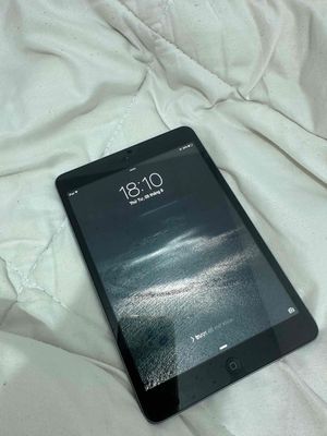 Apple iPad mini 3 16GB Xám