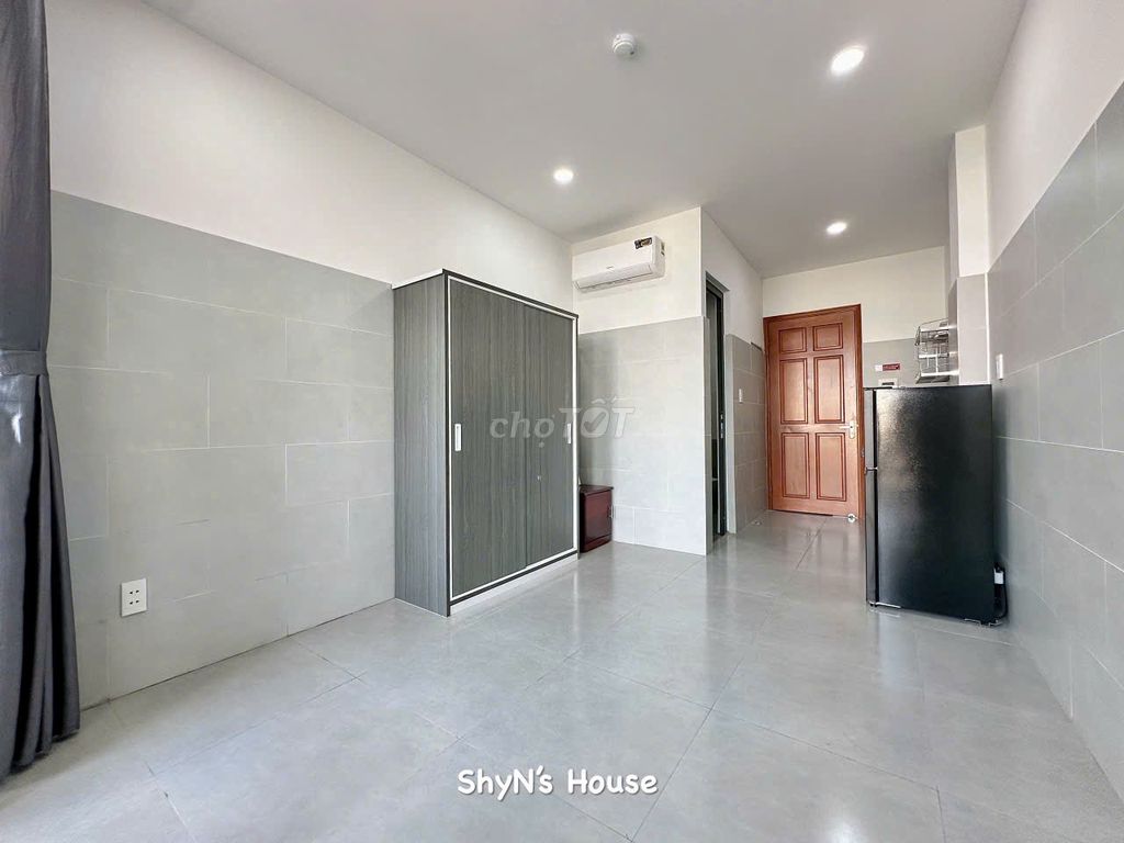 Studio Ban Công - Full Nội Thất | Mới Xây Ngay Chung Cư Melody Âu Cơ