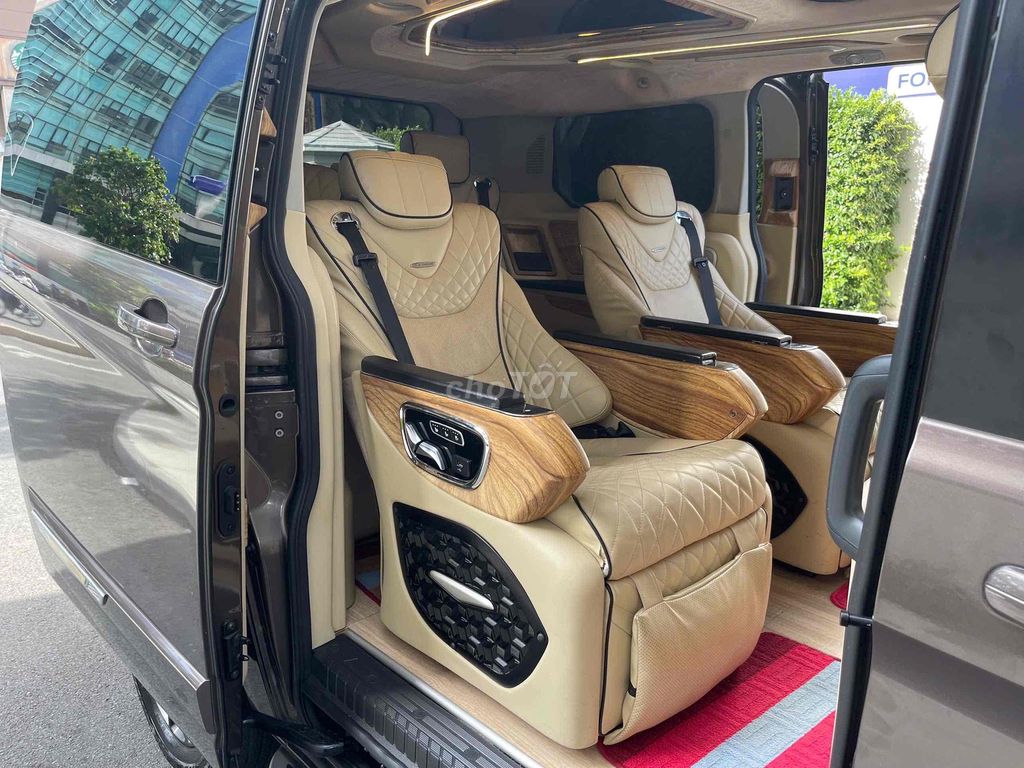 Ford Tourneo 2019 Limousine 2.0 AT - 68000 km. Mua bán Ô tô tại Quận Tân Bình Tp Hồ Chí Minh được đăng bởi FORD PHỔ QUANG XE CŨ hình 4